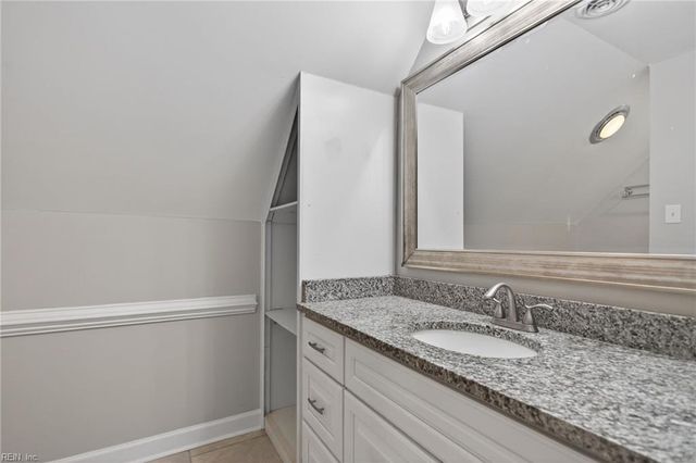 118 Sandpiper ST, Newport News, VA 23602