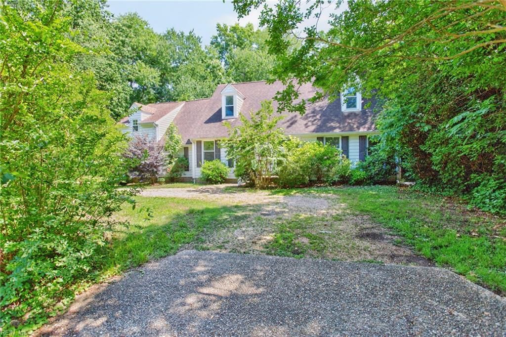118 Sandpiper ST, Newport News, VA 23602