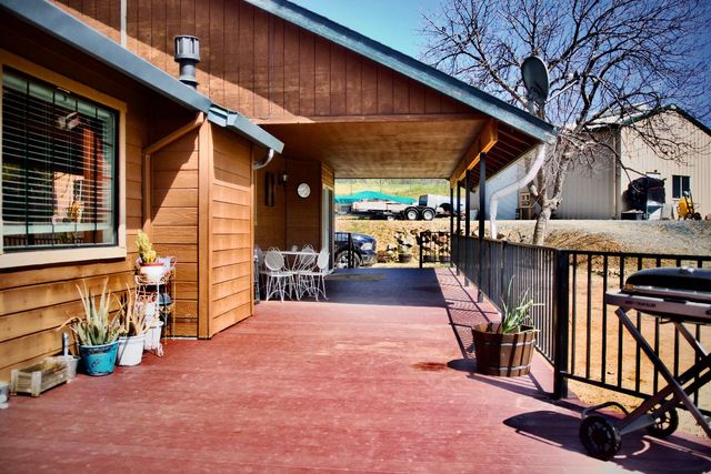 2730 Pepito Dr, La Grange, CA 95329