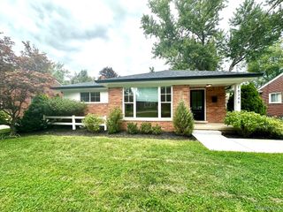18346 Beverly Road, Beverly Hills Village, MI 48025