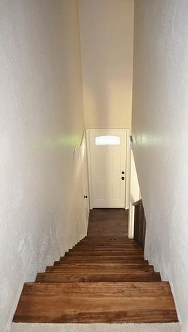 105 N HEIGHTS Drive A, Crowley, TX 76036