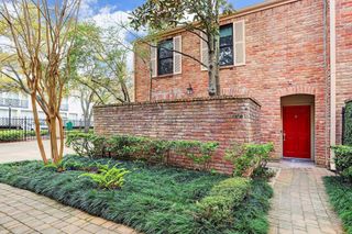2323 Bering Drive 9, Houston, TX 77057