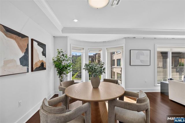100 Eton Row 302, Weehawken, NJ 07086