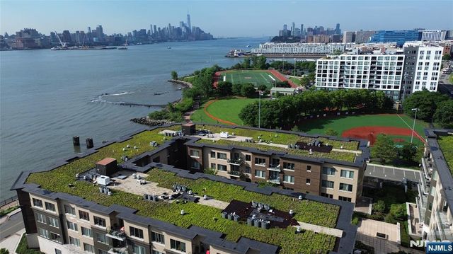 100 Eton Row 302, Weehawken, NJ 07086