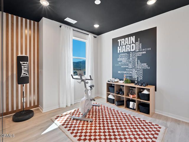 3822 Silvergrass Lane, Piru, CA 93040