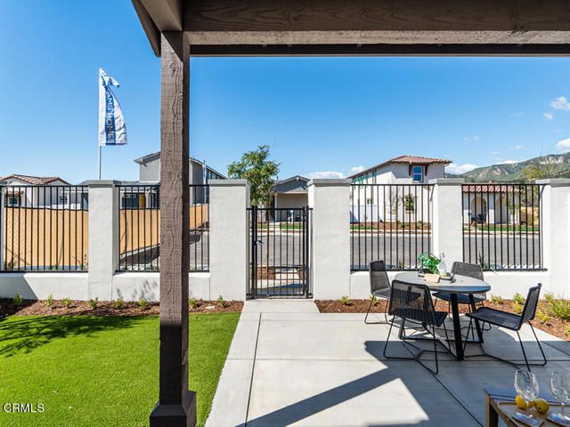 3822 Silvergrass Lane, Piru, CA 93040