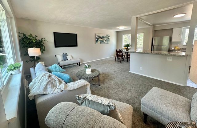 925 W 101st Avenue, Denver, CO 80260