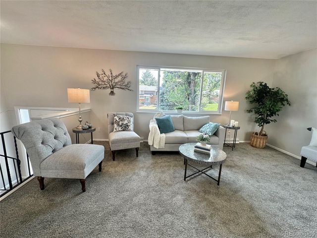 925 W 101st Avenue, Denver, CO 80260