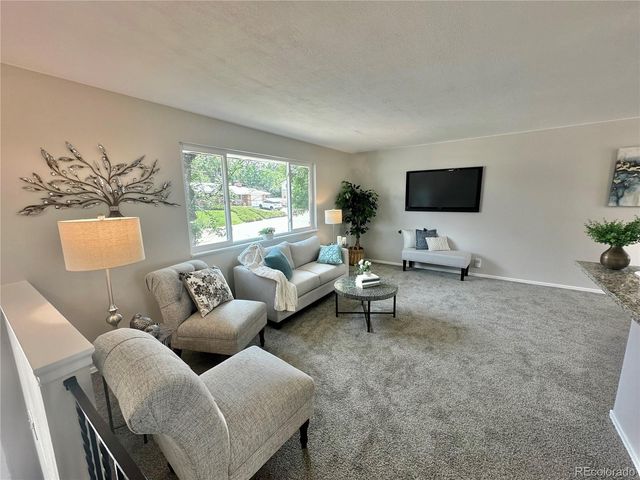 925 W 101st Avenue, Denver, CO 80260