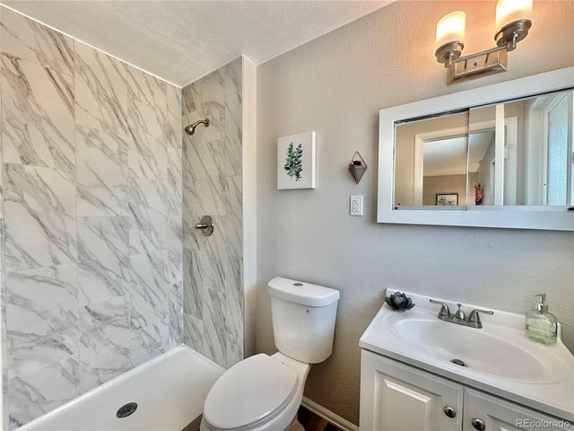 925 W 101st Avenue, Denver, CO 80260
