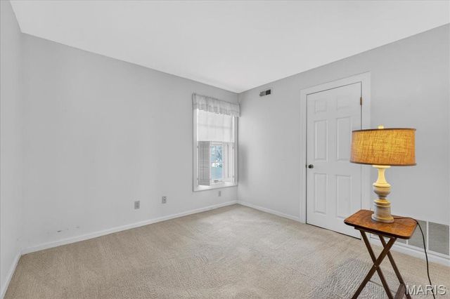 524 N Kirkwood Road 2A, Kirkwood, MO 63122