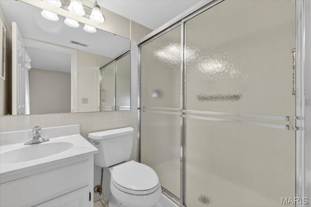 524 N Kirkwood Road 2A, Kirkwood, MO 63122