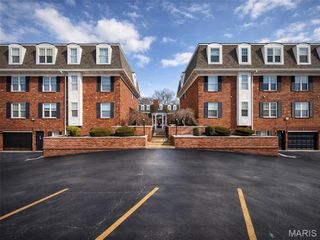 524 N Kirkwood Road 2A, Kirkwood, MO 63122