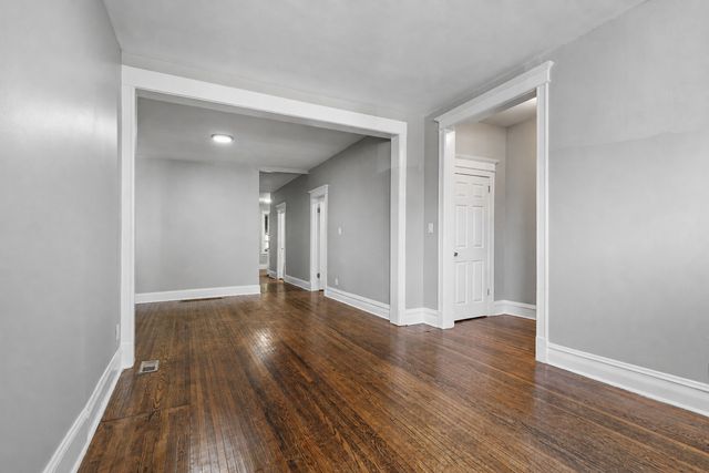 4319 W Jackson Boulevard 1, Chicago, IL 60624