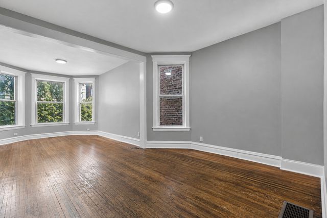 4319 W Jackson Boulevard 1, Chicago, IL 60624