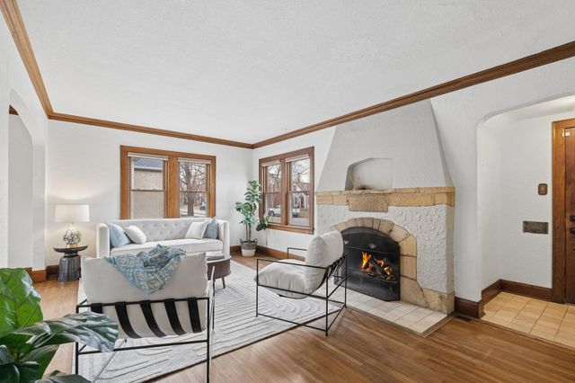 4344 Vincent Avenue N, Minneapolis, MN 55412