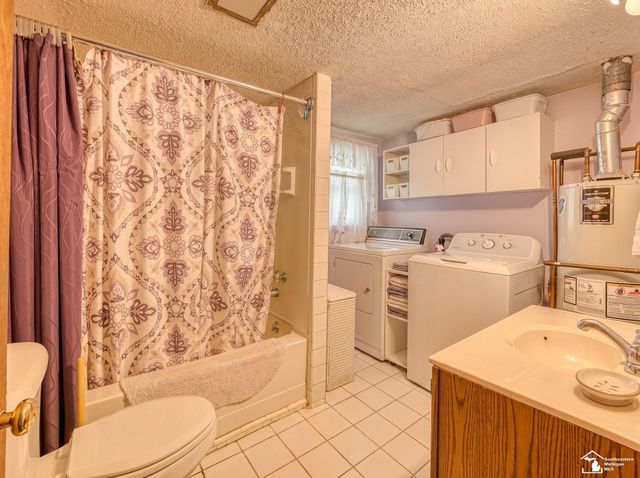 13857 Lake Drive, Monroe Twp, MI 48161