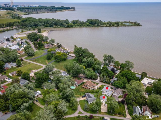 13857 Lake Drive, Monroe Twp, MI 48161