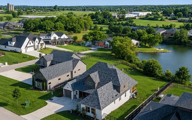 12914 S 28th Place, Bixby, OK 74008