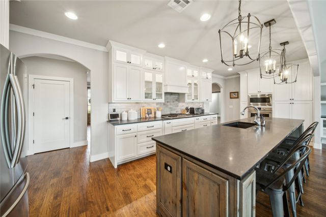 12914 S 28th Place, Bixby, OK 74008