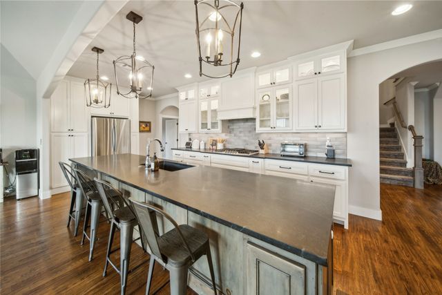 12914 S 28th Place, Bixby, OK 74008