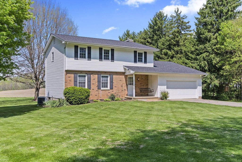 6790 Winchester Road NW, Carroll, OH 43112