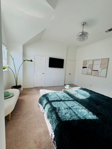 417 Moonlight Way, Irving, TX 75063