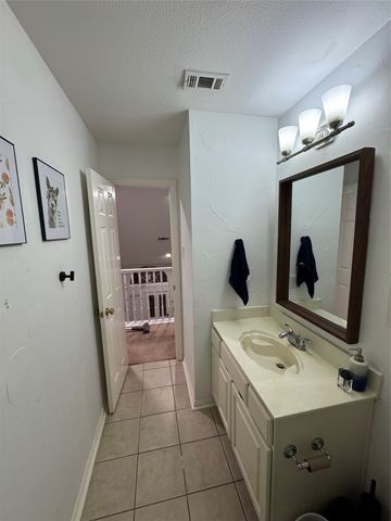 417 Moonlight Way, Irving, TX 75063