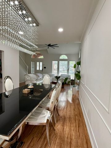 417 Moonlight Way, Irving, TX 75063