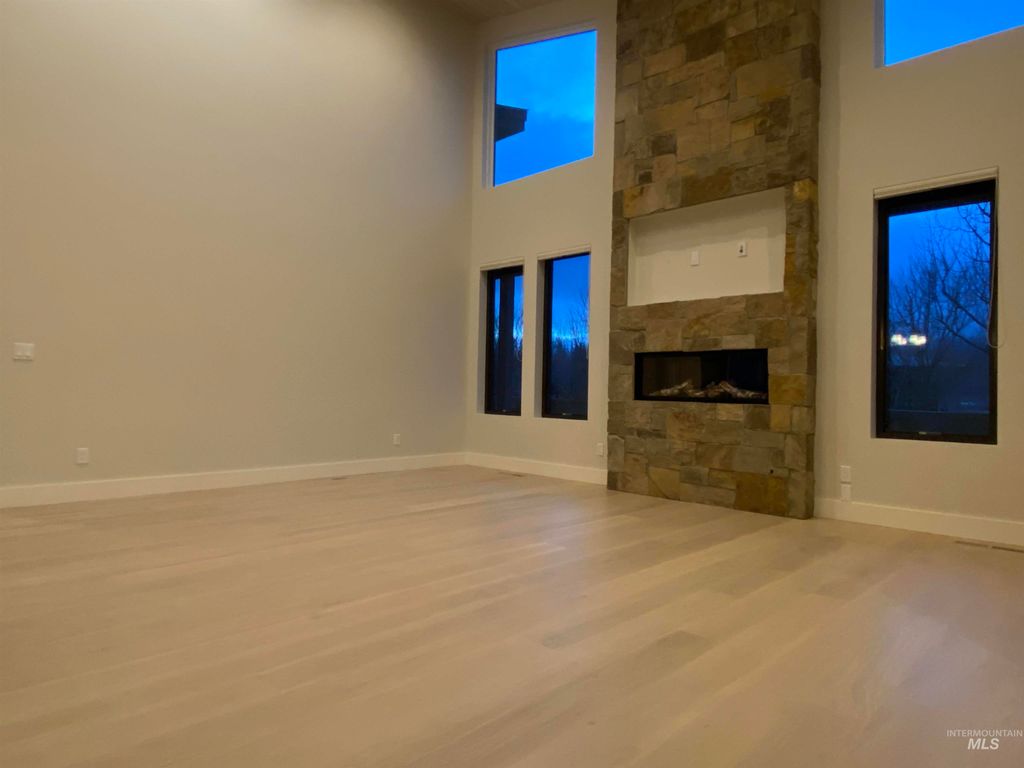 27 Streamside Drive, Hailey, ID 83333 photo 2