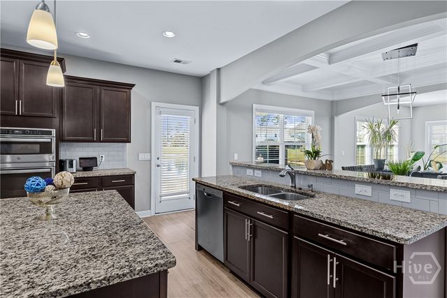 74 Winslow Circle, Savannah, GA 31407