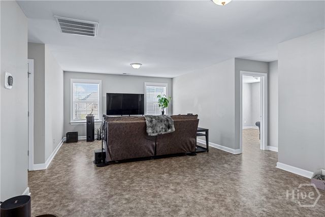 74 Winslow Circle, Savannah, GA 31407