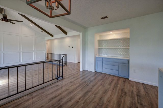 506 Betsy Ross Drive, Arlington, TX 76002