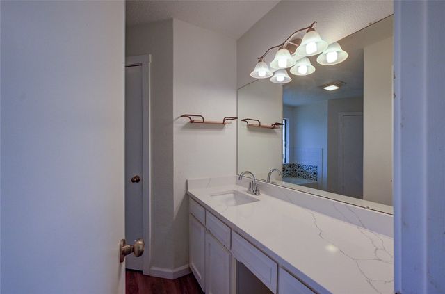 506 Betsy Ross Drive, Arlington, TX 76002