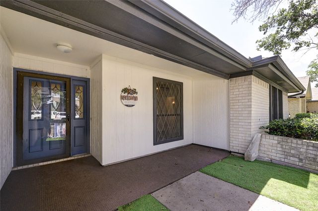 506 Betsy Ross Drive, Arlington, TX 76002