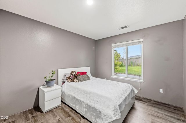 1240 Marcus Way, Grants Pass, OR 97527