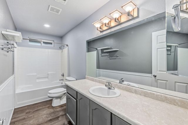 1240 Marcus Way, Grants Pass, OR 97527
