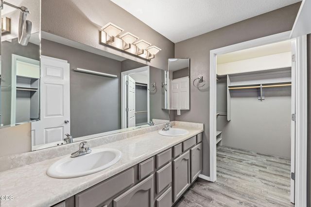 1240 Marcus Way, Grants Pass, OR 97527