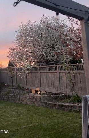 1240 Marcus Way, Grants Pass, OR 97527
