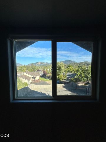 1240 Marcus Way, Grants Pass, OR 97527