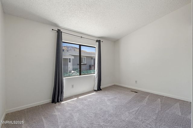 52 Ave De La Bleu De Clair, Sparks, NV 89434