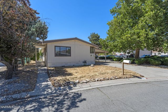 52 Ave De La Bleu De Clair, Sparks, NV 89434