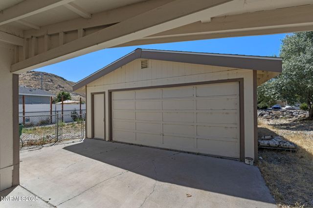 52 Ave De La Bleu De Clair, Sparks, NV 89434