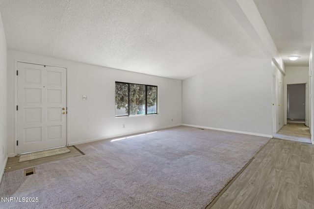 52 Ave De La Bleu De Clair, Sparks, NV 89434