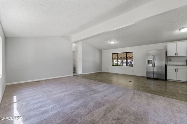 52 Ave De La Bleu De Clair, Sparks, NV 89434