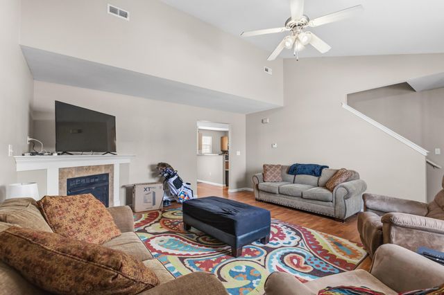 2503 THORNBERRY DR, Columbia, MO 65202