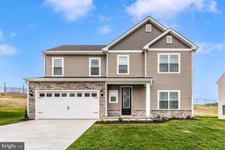 502 ABIGAIL AVE, Waynesboro, PA 17268