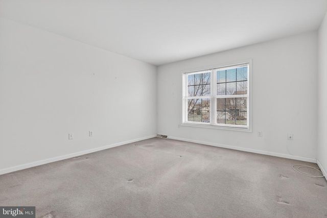 3435 GREEN LEAF DR, Mount Joy, PA 17552