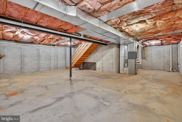 3435 GREEN LEAF DR, Mount Joy, PA 17552