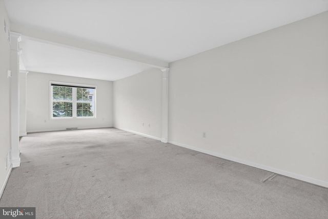 3435 GREEN LEAF DR, Mount Joy, PA 17552